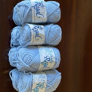Yarn Chunky Regal 8 bundles